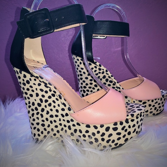 Tylie by Madison for Shoedazzle - Size 7 1/2 - Picture 2 of 4
